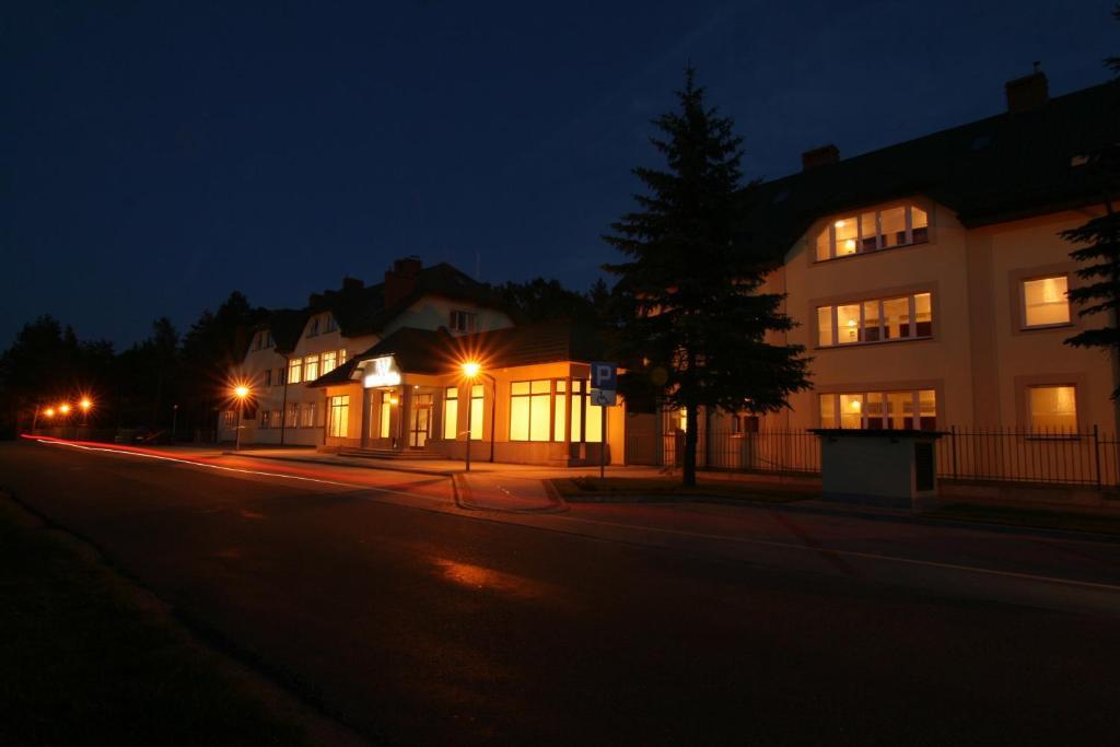 Hotel Nad Wigrami Gawrych Ruda Exterior foto